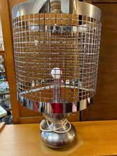 LAMPE DESIGN METAL CHROME AVEC ABAT JOUR GRILLAGE ANNEES 70  STYLE MODERNE