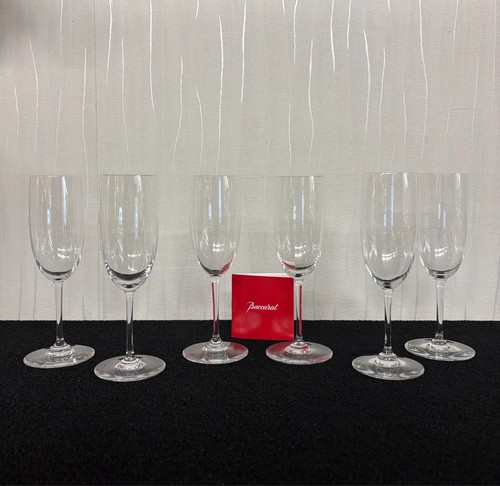 Flûtes champagne modèle - à,