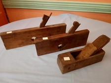 Lot de 3 ancien rabot en bois en bon état