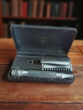 Rasoir vintage Gillette ancien milieu XXe avec étui cuir collection rétro