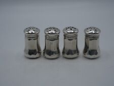 SUITE DE 4 SALIERES EN ARGENT