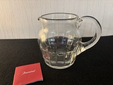 Pichet ou broc a eau modèle
