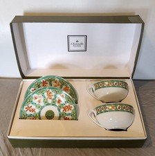 Paire de tasses sous-tasses à