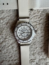 Montre CHANEL J12-G10 Gloss H4656 Blanche Rare 33mm