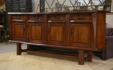 Buffet brutaliste orme par - en,