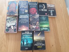 Lot de 11 livres de poche Récents - Preston,Child,Werber ... Polar,Aventure TBE
