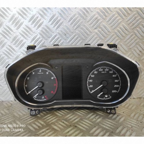 83800f5290 toyota yaris 2017 - yaris,