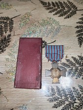Médaille croix combattant - médaille,