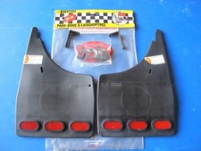 Jeu de bavettes arrière avec catadioptres R-B pour Citroën Evasion tous types