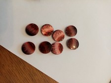 LOT DE 8 tres beaux BOUTONS