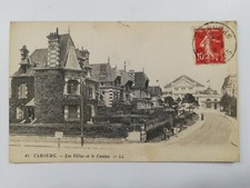 CPA - 14 - CABOURG - Les villas et le Casino.