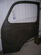 PORTE AVANT GAUCHE RENAULT 1000KG 1ER MODELE NEUVE ORIGINE D'EPOQUE TRES RARE