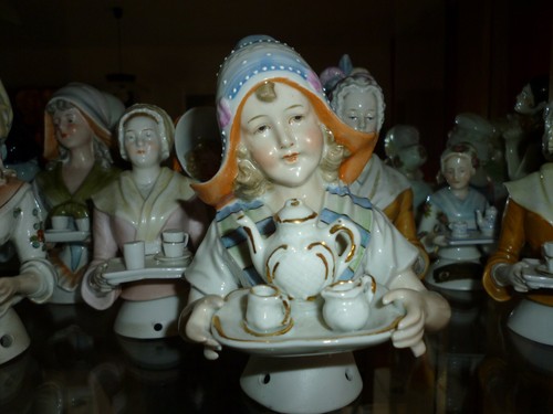 Half doll chocolatiere - half,