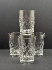 Série verres gobelets - série,
