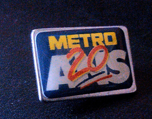 Pins publicitaire metro - pins,