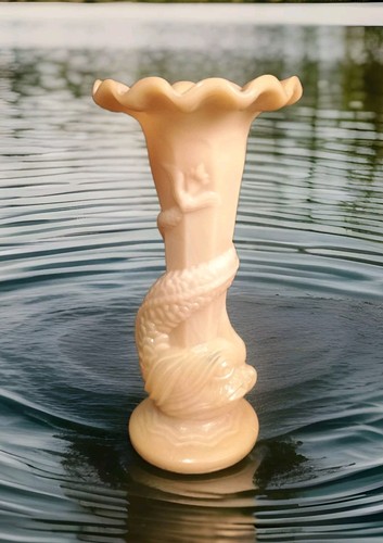 Joli vase cornet dauphin en - vase,