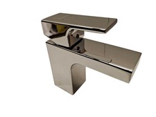 Mitigeur de lavabo sur pied