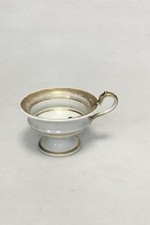 Sévres France, Gilt Et Grisaille Sur Émail Peint À La Main Tasse De Deuil.