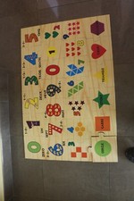 Puzzle en bois avec chiffres et formes + autres figures géométriques TBE