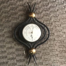 RARE ANCIEN BEAU BAROMÈTRE STYLE ART DÉCO MÉTAL Noir et Doré Taille 25 x 15 cm