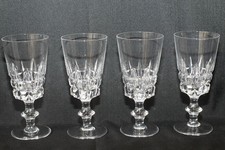4 Verres à vin en cristal