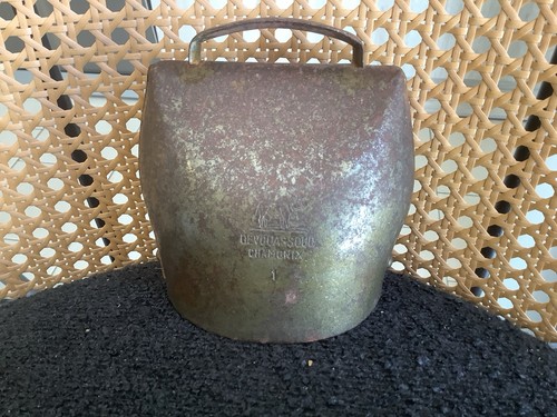 Cloche chamonix devouassoud - cloche,