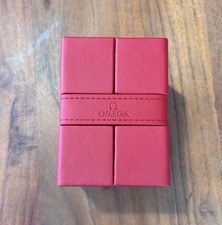 Boîte montre omega rouge type