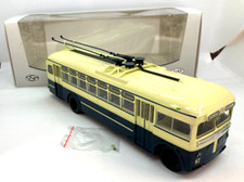 GC4685 START SCALE / MTB 82D TROLLEY BUS CREME / VERT 1/43