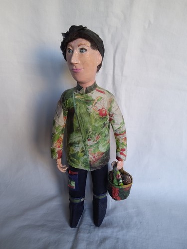 Poupée papier maché - poupÉe,