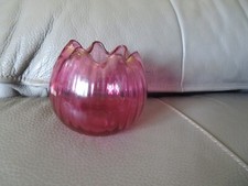 petit Vase en verre violet à