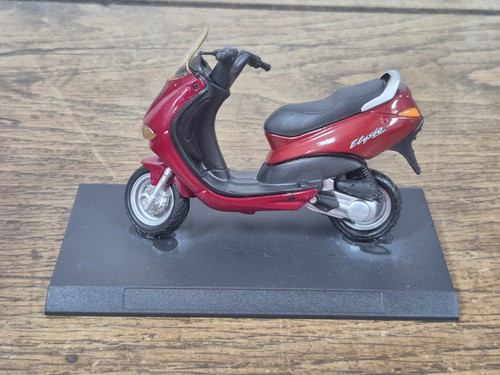 Moto miniature scooter - moto,
