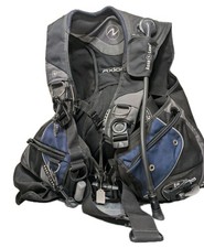 Aqua Lung Axiom i3 BCD Lock
