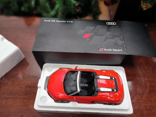 Audi spyder v10 rouge - 1/18,