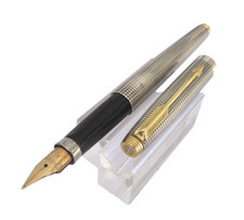 LEGENDAIRE STYLO PLUME DE