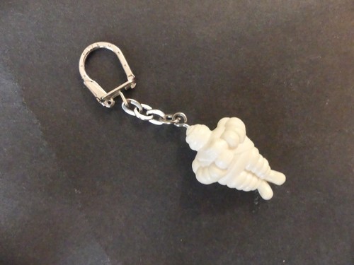 Porte clé figurine pneu - figurine,