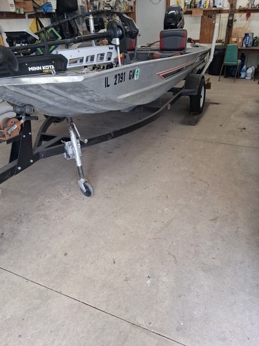 Bass tracker pro - tracker,