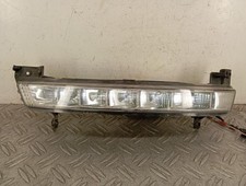 Feu diurne avant gauche