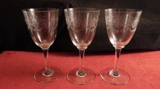 Service de 3 verres a vin