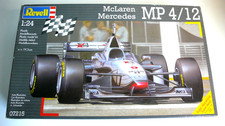 KIT REVELL  1/24 ème  MACLAREN-MERCÉDES  MP 4/12   COMPLET   35x21cm  1998   TBÉ