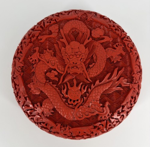 Boîte chinoise laque cinabre - chinoise,