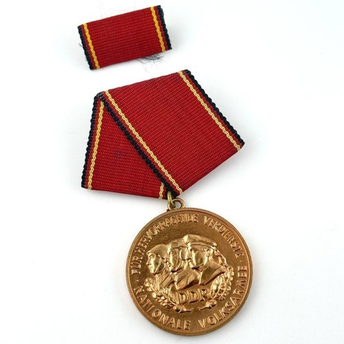 Médaille mérite rda nva - du,