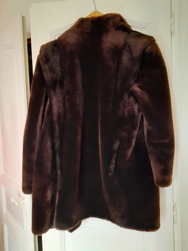 Manteau fourrure la - de,