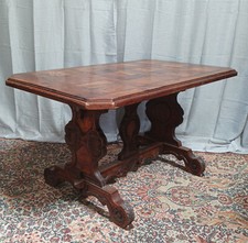 Table Néo-Renaissance en