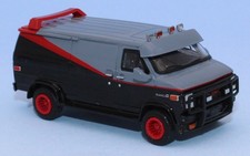 Utilitaire GMC Vandura noir et