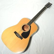 Guitare acoustique YAMAHA FG-201B