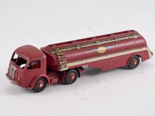 Dinky toys 32c panhard - dinky,