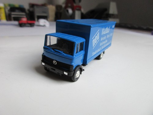 Praline mercedes valise - 1:87,
