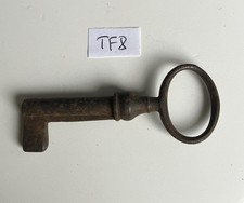 cle ancienne serrure porte meuble tige creuse longueur 6,8 cm TF8
