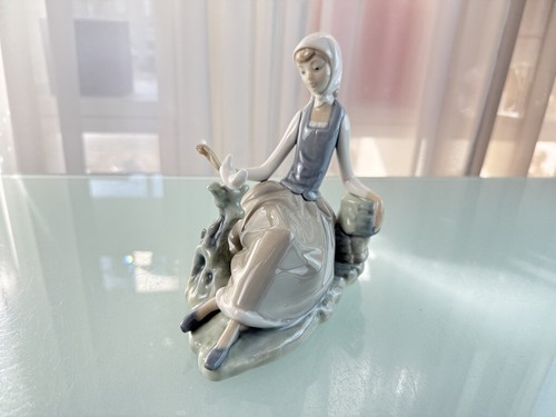 Figurine porcelaine de - porcelaine,