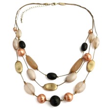 COLLIER court perles nacrées